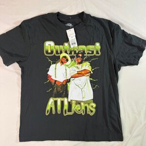 Outcast Men's Black and Grey T-shirt